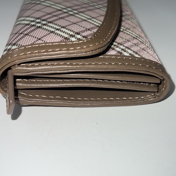 Burberry Pink Nova Set - Picture 11 of 15